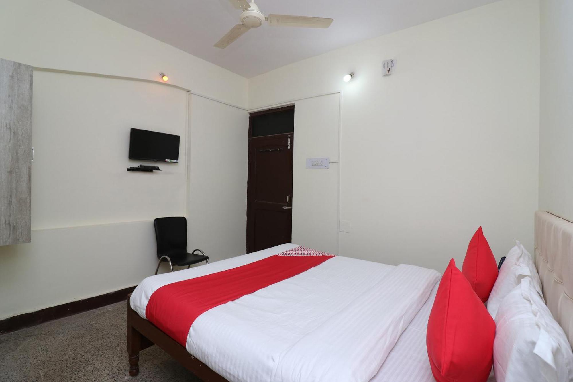 Hotel Shreya ブバネーシュワル エクステリア 写真