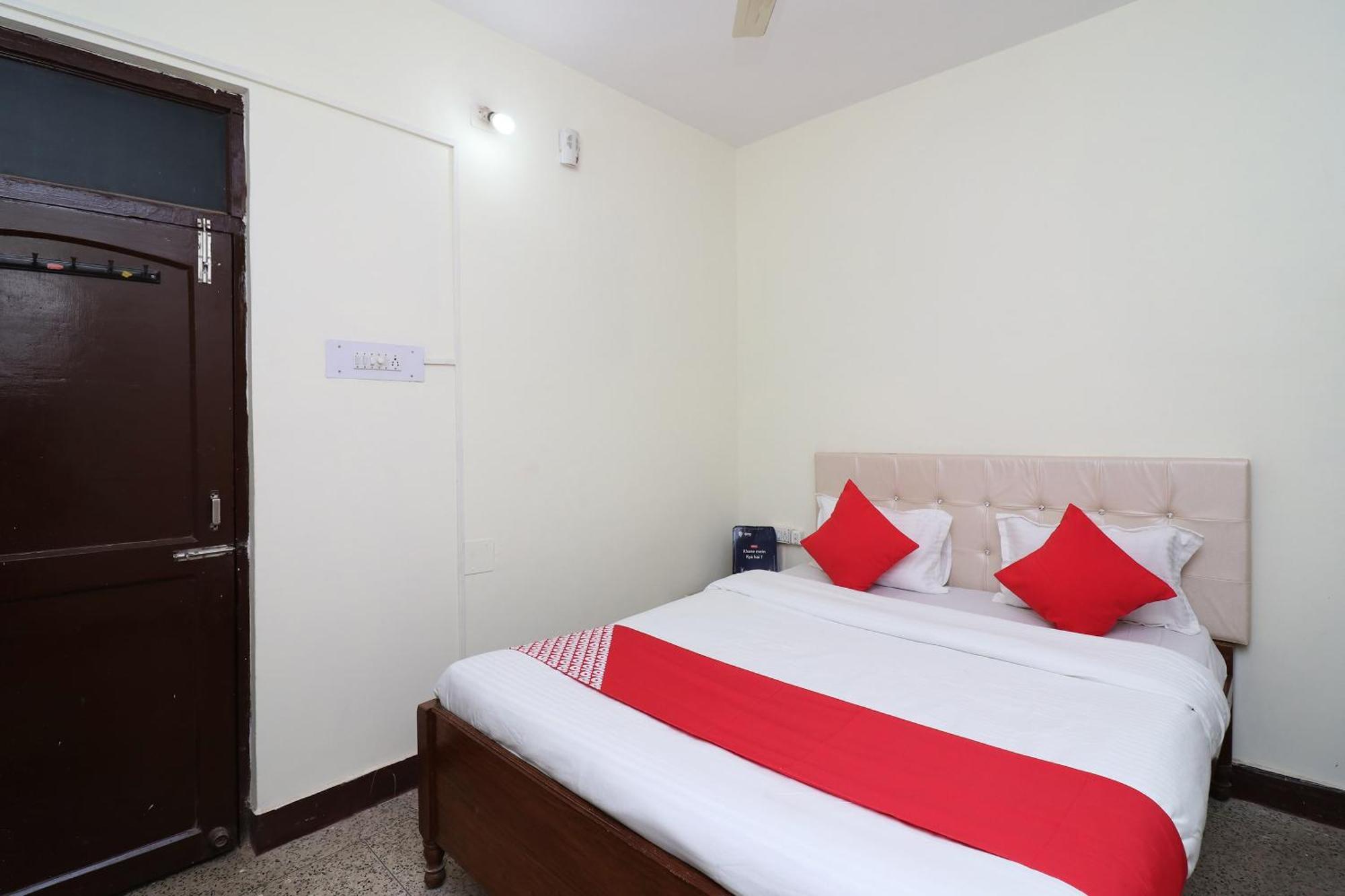 Hotel Shreya ブバネーシュワル エクステリア 写真
