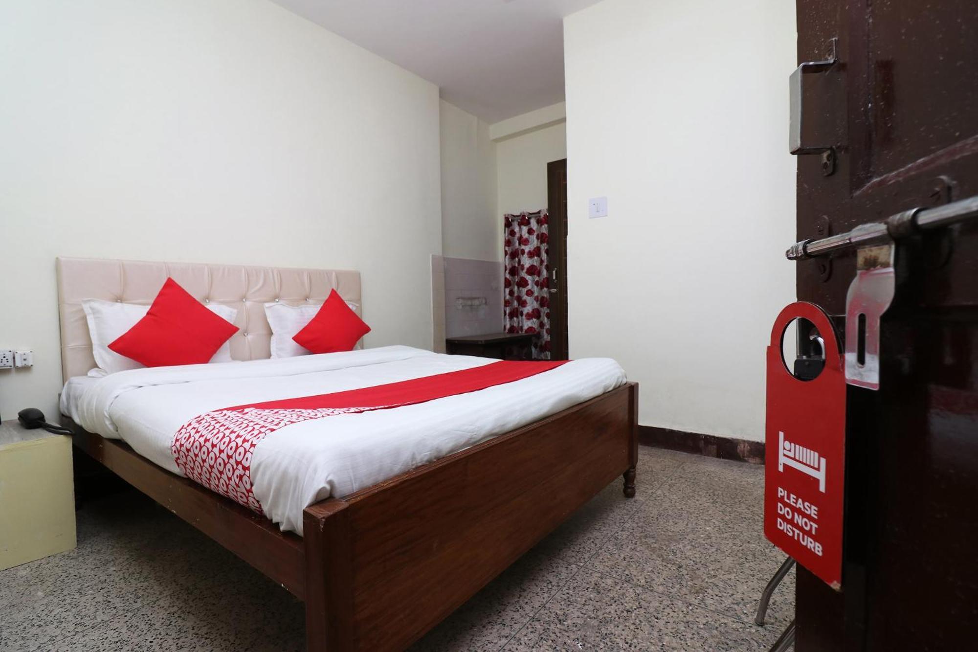 Hotel Shreya ブバネーシュワル エクステリア 写真