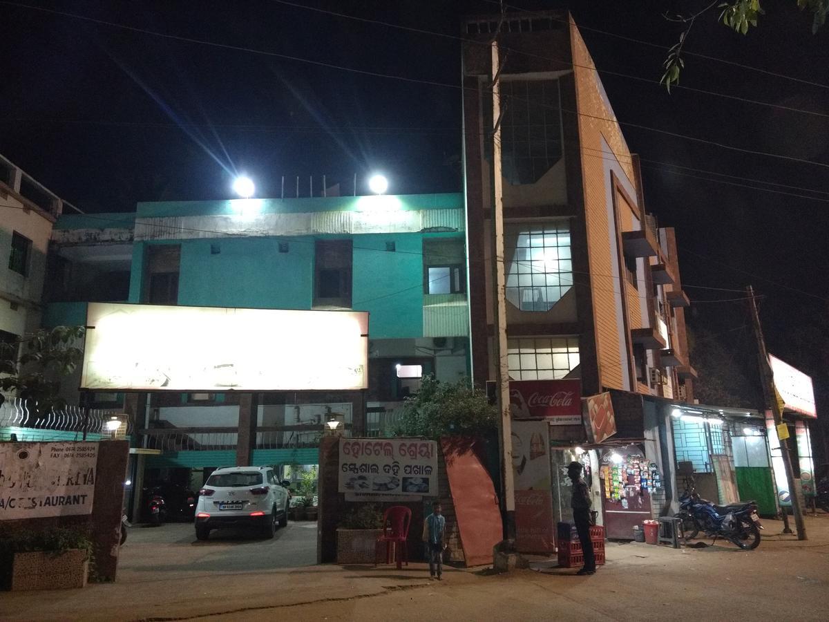Hotel Shreya ブバネーシュワル エクステリア 写真