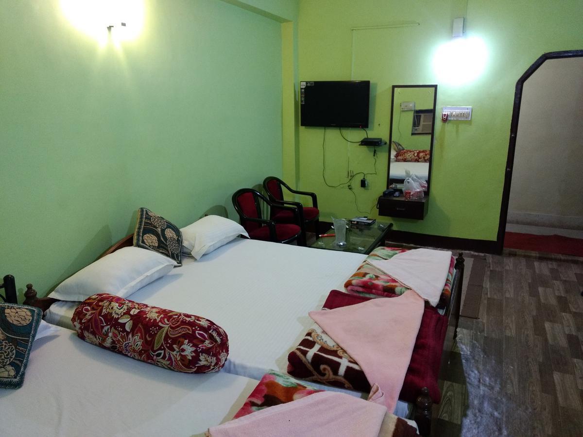 Hotel Shreya ブバネーシュワル エクステリア 写真